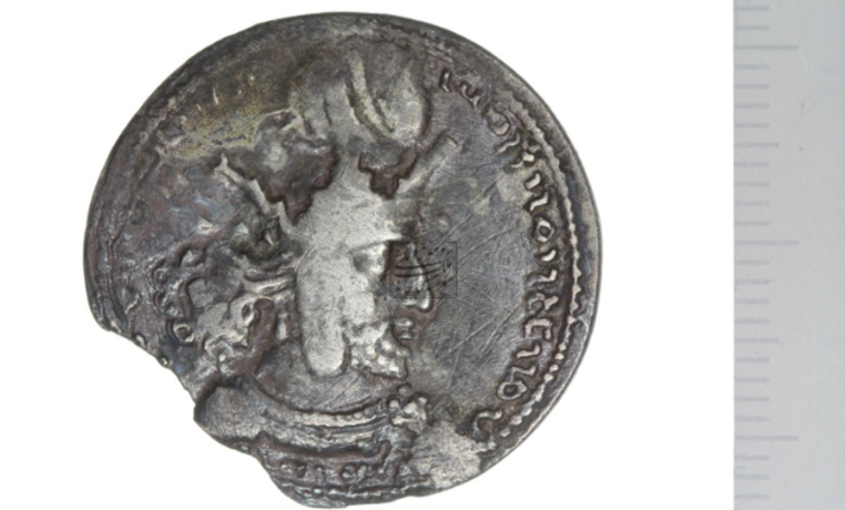 درهم نقره شاپور اول ساسانی